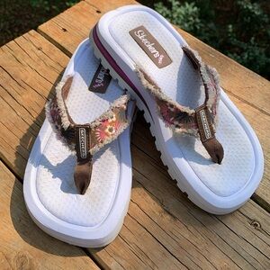 SKECHERS CALI FLIP-FLOPS Sz 6